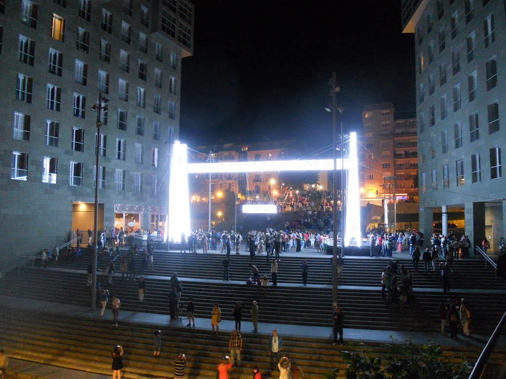 Reproducción luminosa del Puente Colgante de Portugalete con motivo del 715º aniversario de la fundación de la villa de Bilbao by xabier3007