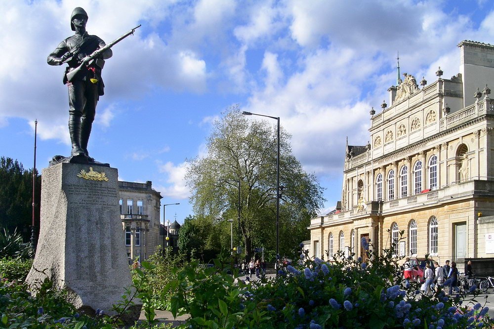 Royal West of England Academy of Art & South Africa Campaign memorial, West End, Bristol by David P