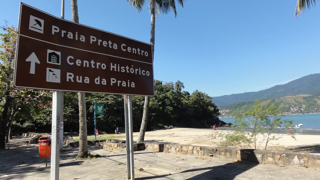 Sao Sebastiao - Praia Preta do Centro by Renato Carraro