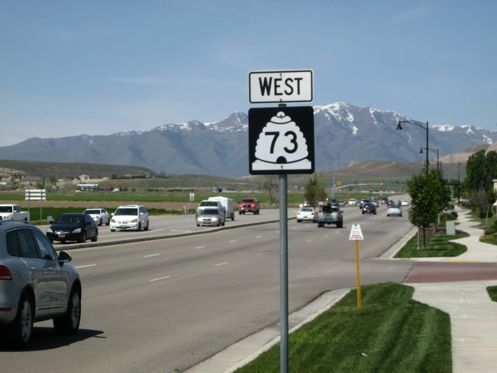 West UT-73 Shield at Saratoga Springs, 2014 by Rover_0