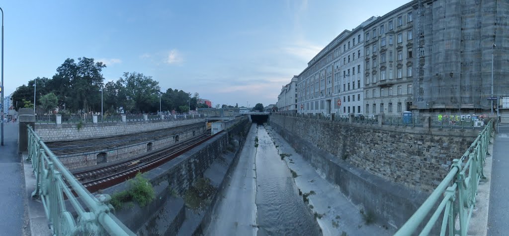 Panorama Blick von der Wackenroder Brücke stadtauswärts by FekLeyrTarg's Photos