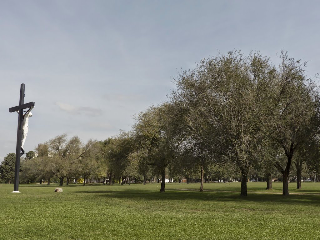 Campo de la Gloria by Martin Martines