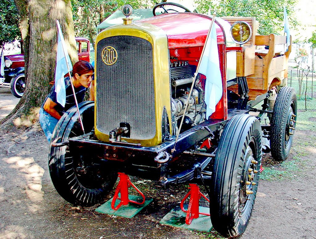 Argentina - General Rodriguez - Provincia de Buenos Aires - Zoológico - Museo automotor - ecm by eliseo c. martínez