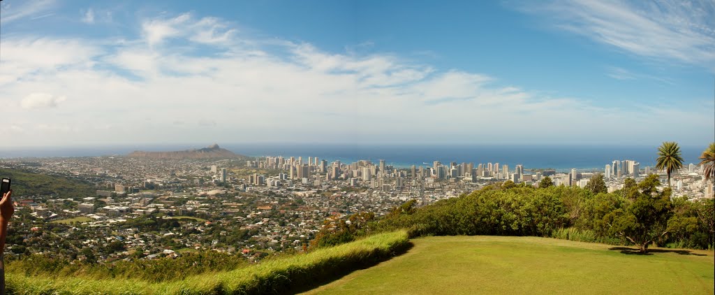 Makiki - Lower Punchbowl - Tantalus, Honolulu, HI, USA by Jim Moore