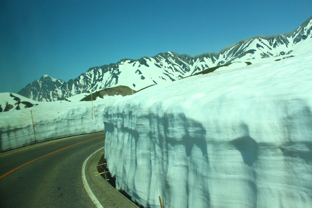 Ashikuraji, Tateyama, Nakaniikawa District, Toyama Prefecture 930-1406, Japan by quanphe ngoduc