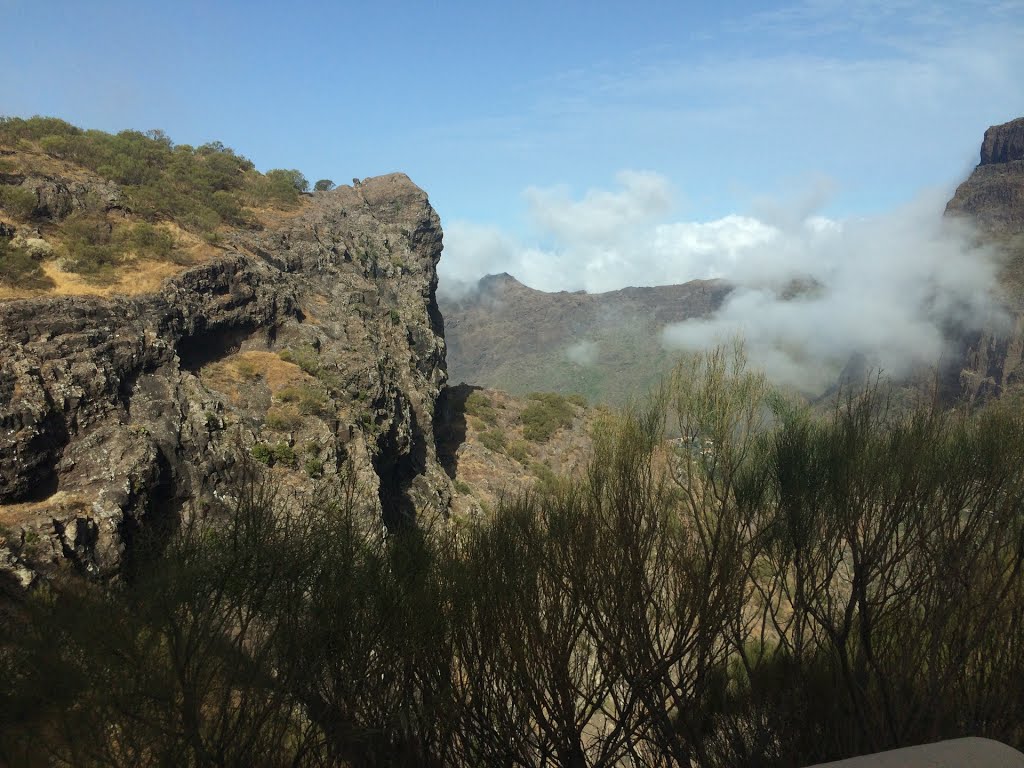 Buenavista del Norte, Santa Cruz de Tenerife, Spain by Ropuh