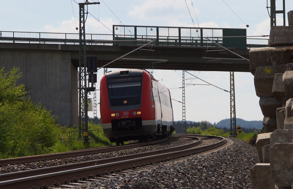 612 105 + 612 129 RE Hof - Dresden kurz vor Schönberg - 18.05.2015 by Ivonne Schauerhammer