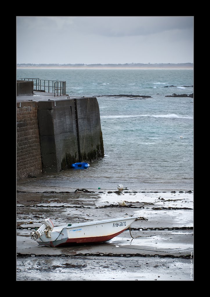 Saint-Pierre-Quiberon, France by Pascal Yuan