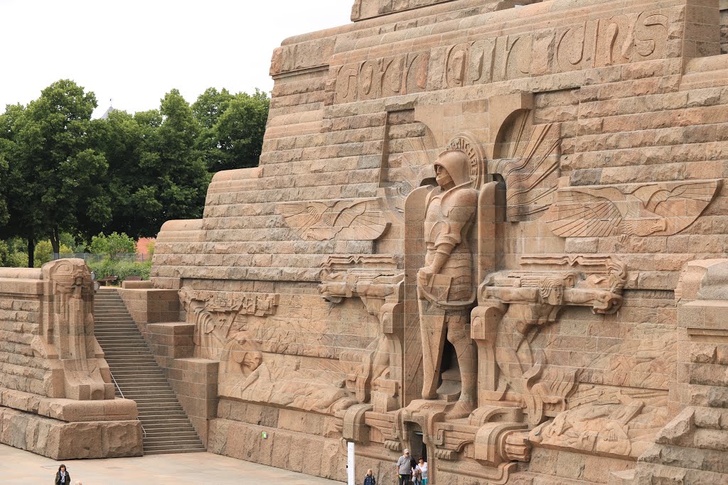 Völkerschlachtdenkmal Leipzig by Herbert Plank