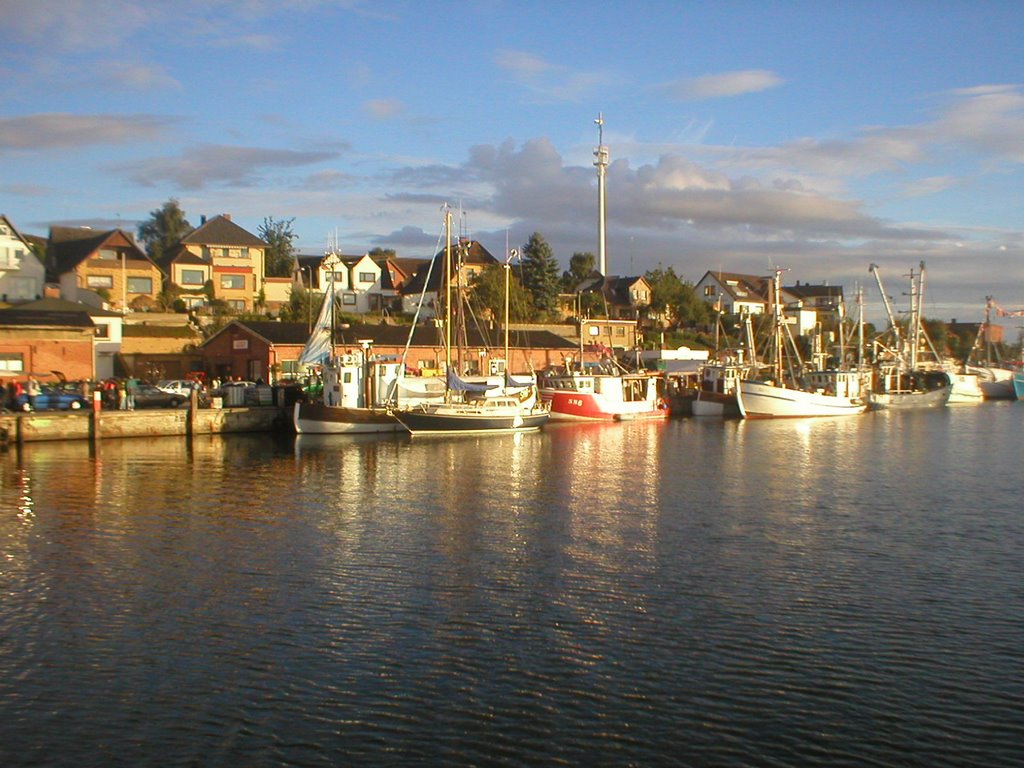 Altstad Harbor by curtisghanson