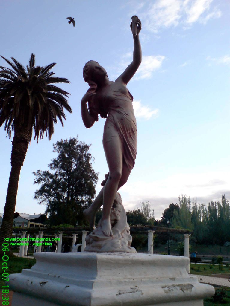 Estatua, Parque Gral. San Martín, Mendoza by xavier_costa_mendoza