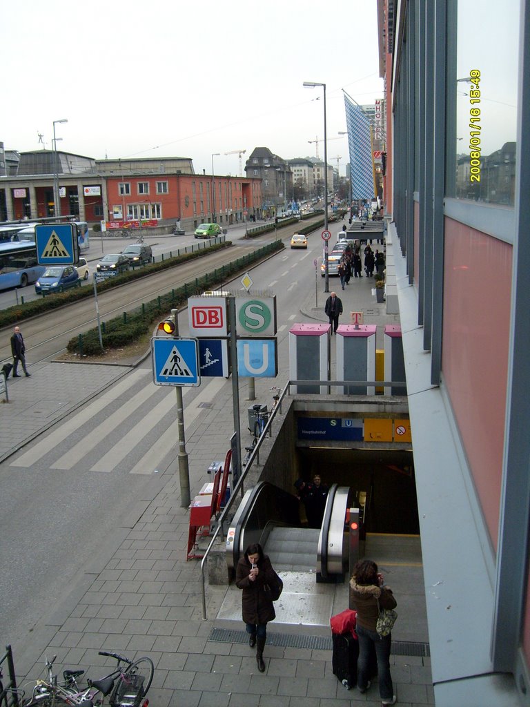 Abgang zur S-und U-Bahn (Hauptbahnhof) Arnulfstraße by Brooklynffb