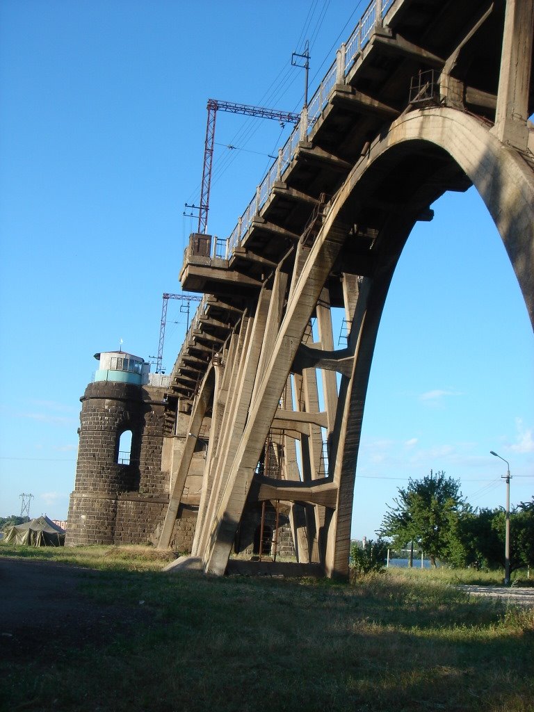 Merefo-Khersonskiy bridge by Tepich