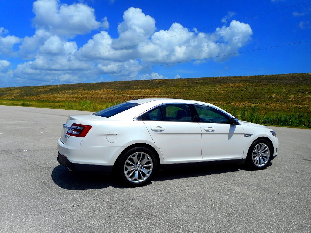 My Ford Taurus at John Stretch Park, Palm Beach Co. FL (2015) by Gary Rodriguez