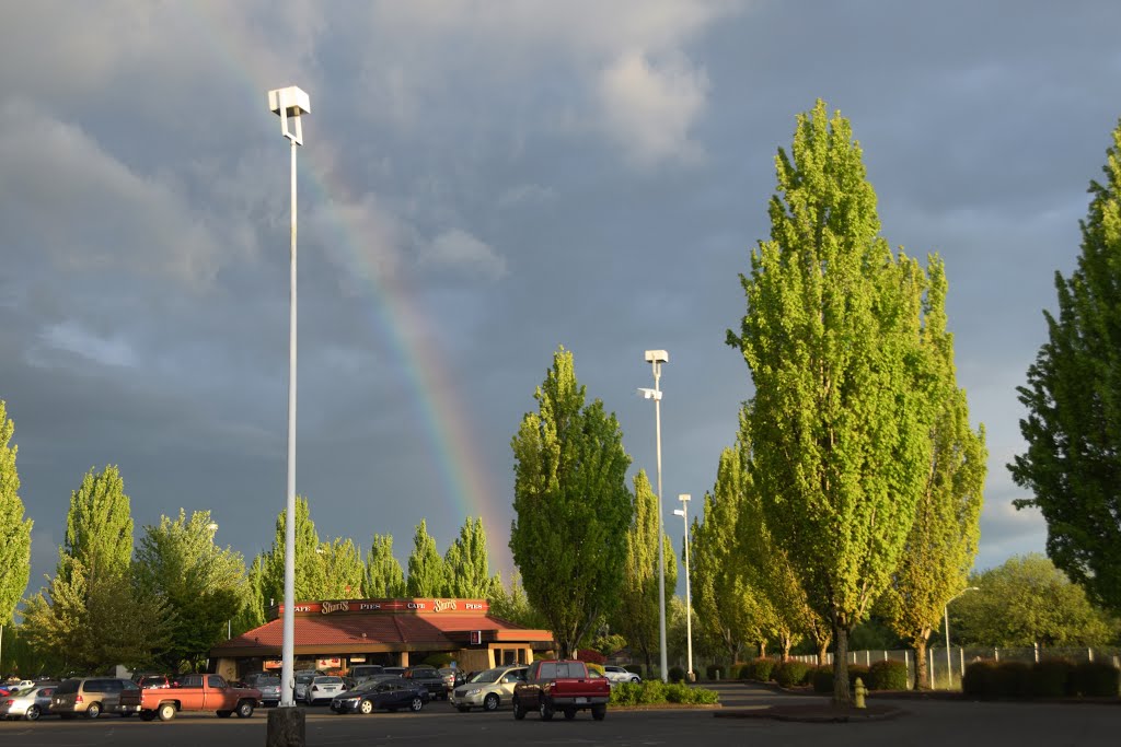 Southeast Mill Creek, Salem, OR, USA by Buddy Rogers