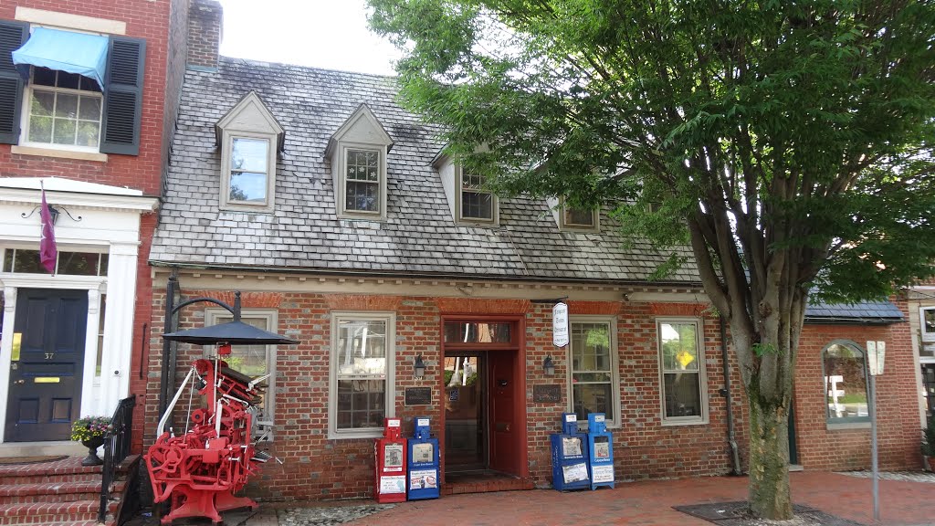 Fauquier Democrat Building, Warrenton, VA by Tim Stewart