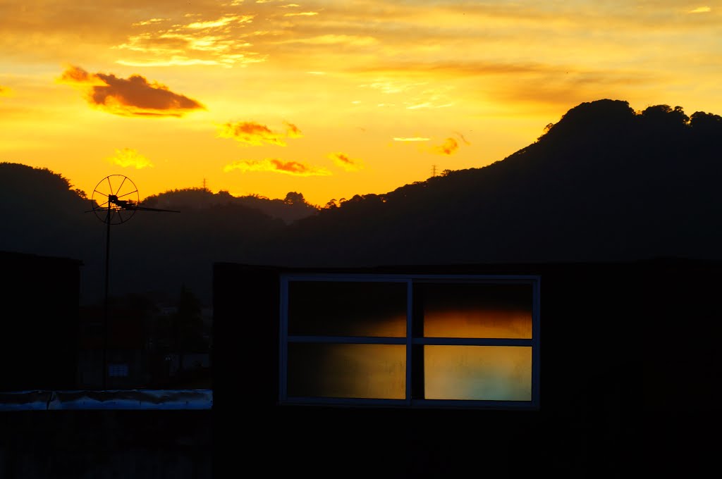 Catiapoã, São Vicente - SP, Brazil by orlando cunico (orla…