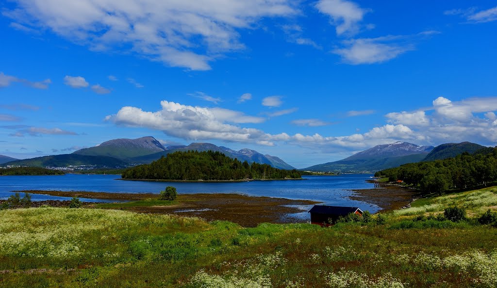 Fræna, Norway by Bjørn Fransgjerde