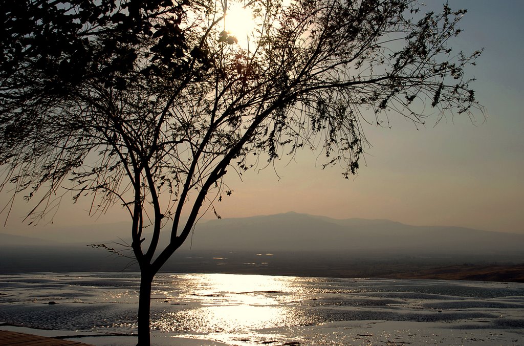 ATARDECER EN PAMUKKALE by JAVIER MARTIN ESPART…