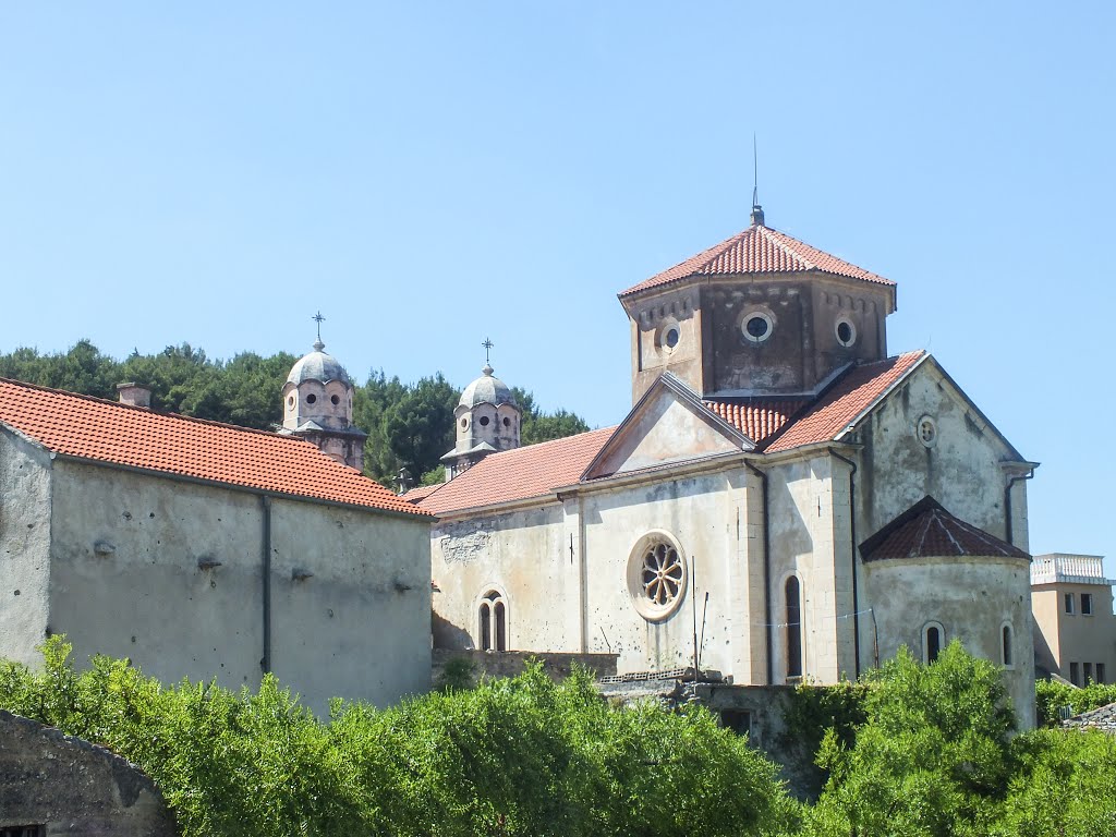 Kirche in Skradin by Hermi Klinky