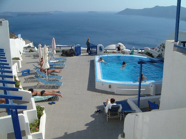 Olympic Villas Oia-Santorini Tel: +30 22860 71495 by p-vamva