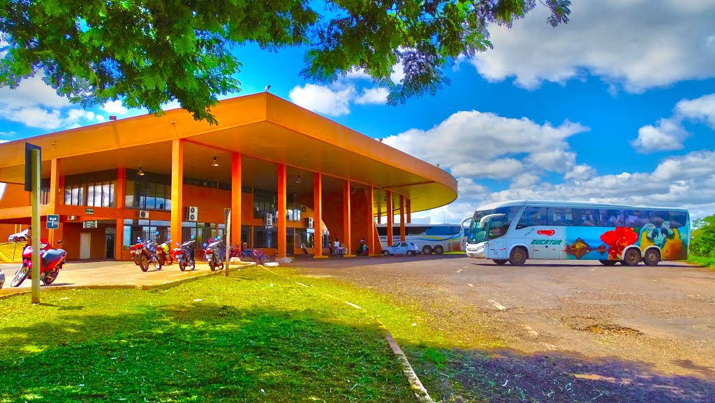 Estação Rodoviária, Dourados, Mato Grosso do Sul, Brasil. by Paulo Yuji Takarada