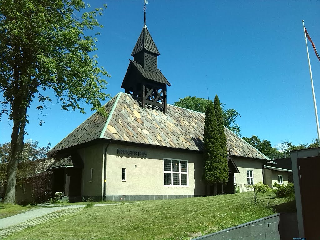 Norges hus med konsulat, Skånegatan, Göteborg, 26/6 2015. by Rinaldo Svitjod