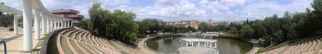 Vedat Dalokay Parkı, Batıkent, Ankara, Türkiye by bariscevik