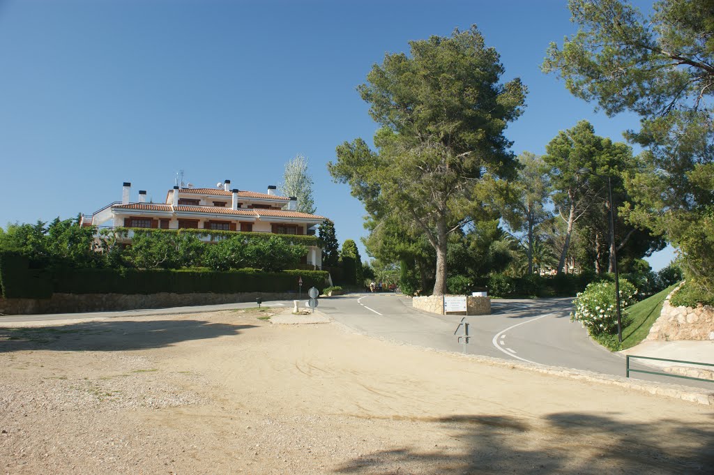 Playa Montroig Camping Resort, Mont-roig del Camp, Spanje by william schrikenberg