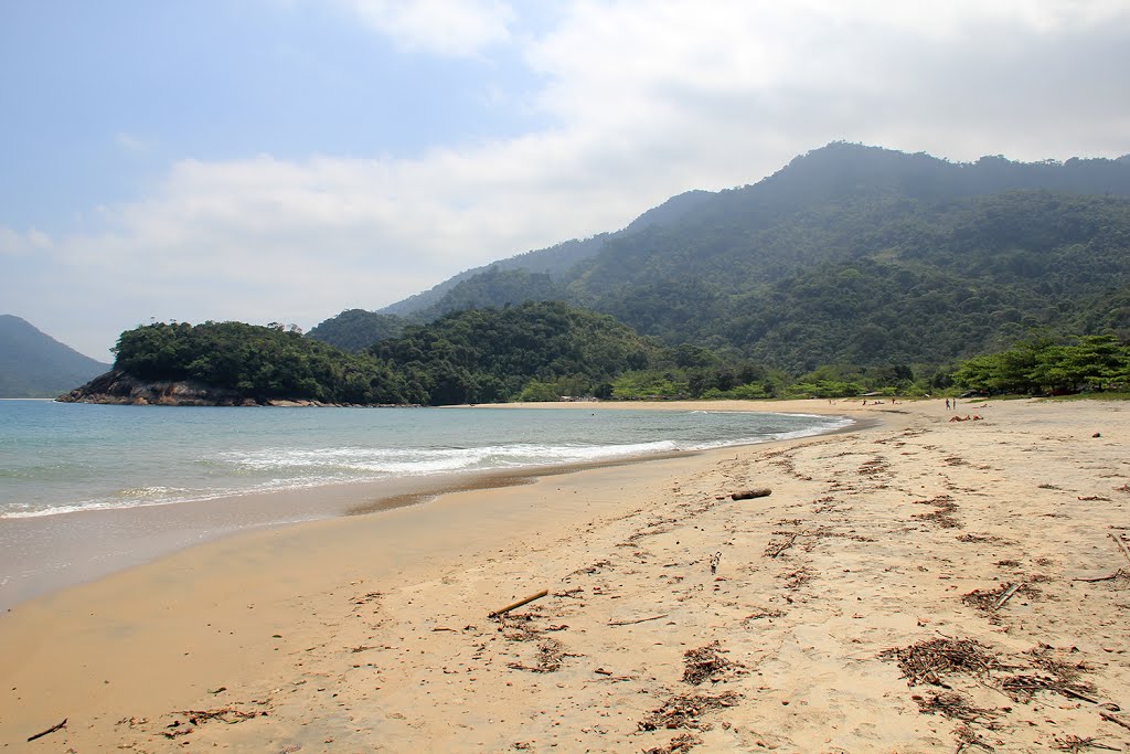 Praia de Cambury by Richard Eric Stubing