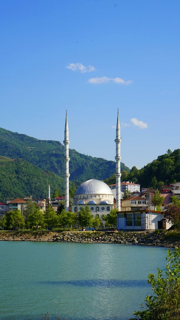 Orhangazi, 55550 Ayvacık/Samsun, Turkey by ee pp