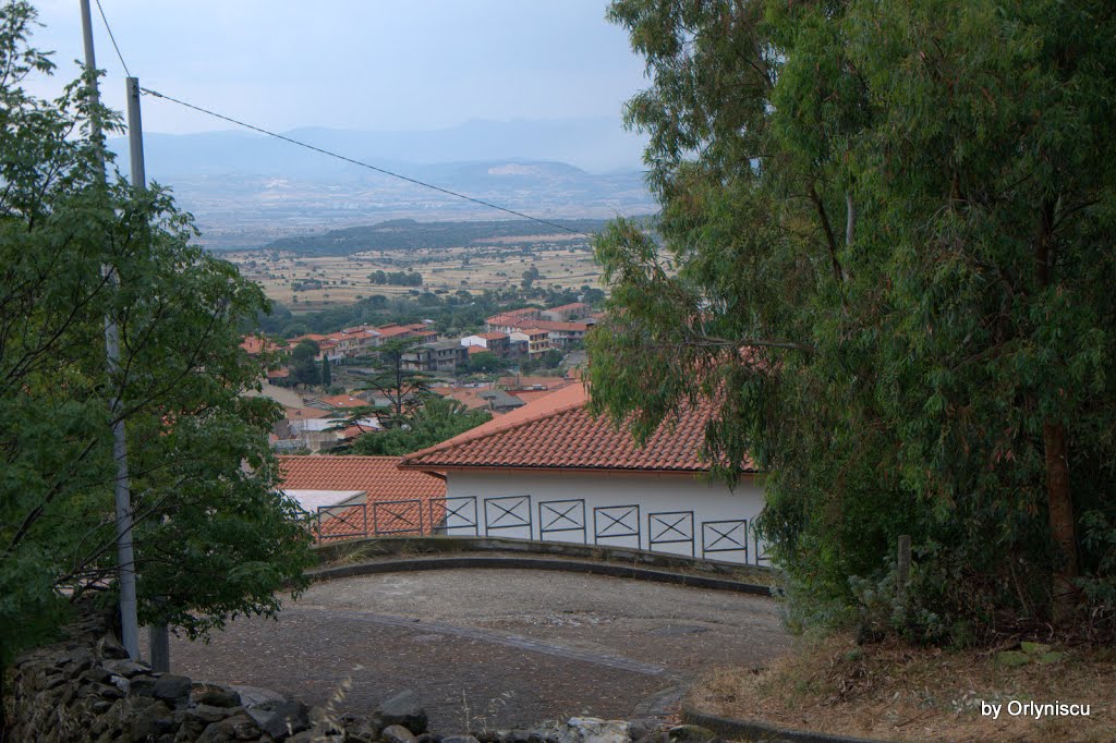 Silanus - scorcio panoramico (visto dalla Chiesa di San Lorenzo) by Orlando Caboni