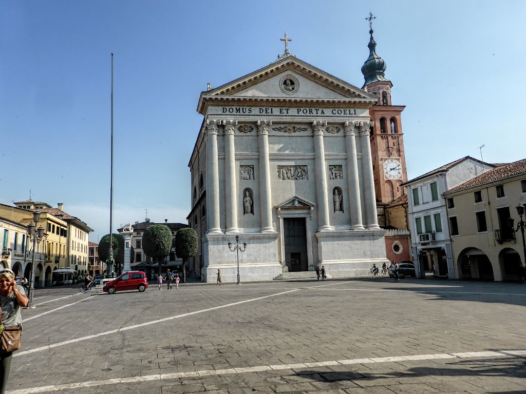 Piazza Pierobon by Graziano Olivetto