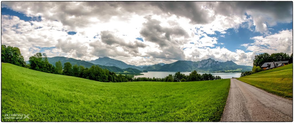 Weitwinkelblick zum Mondsee by axking77