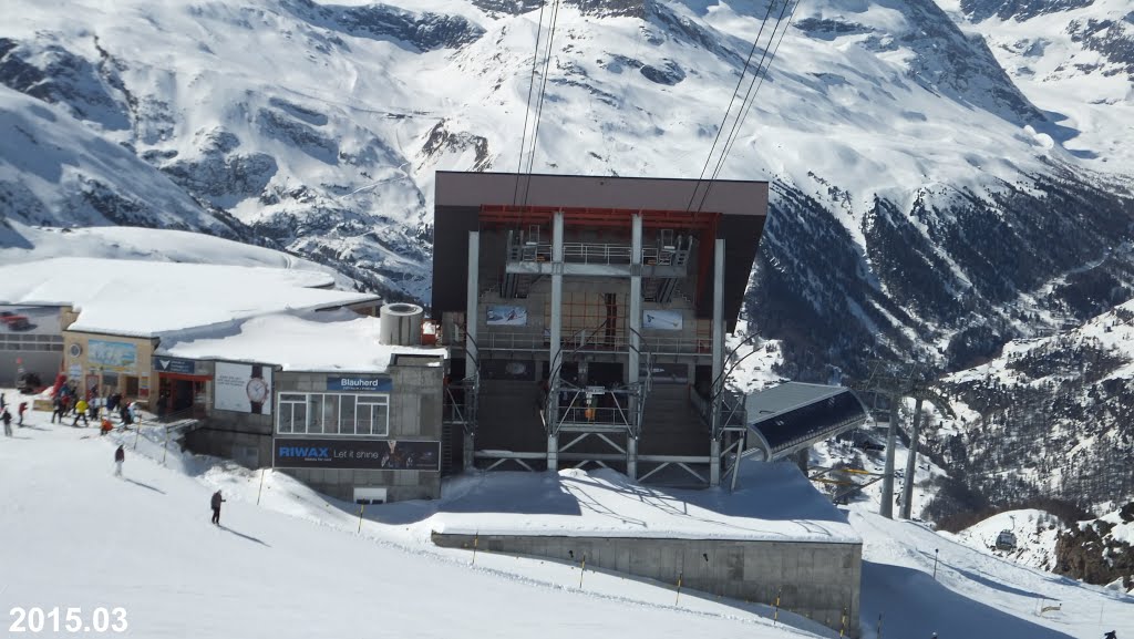 Bottom Station of Zermatt Lift "A3" (Aerial Tramway) to Rothorn and Top Station of Zermatt Lift "A2" (Chairlift) by Irmantas Kanapeckas