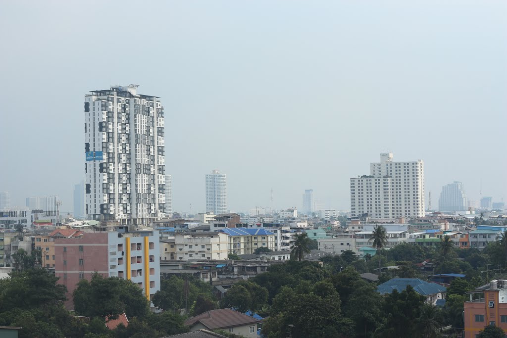 Dao Khanong, Thon Buri, Bangkok, Thailand by aun sirikun