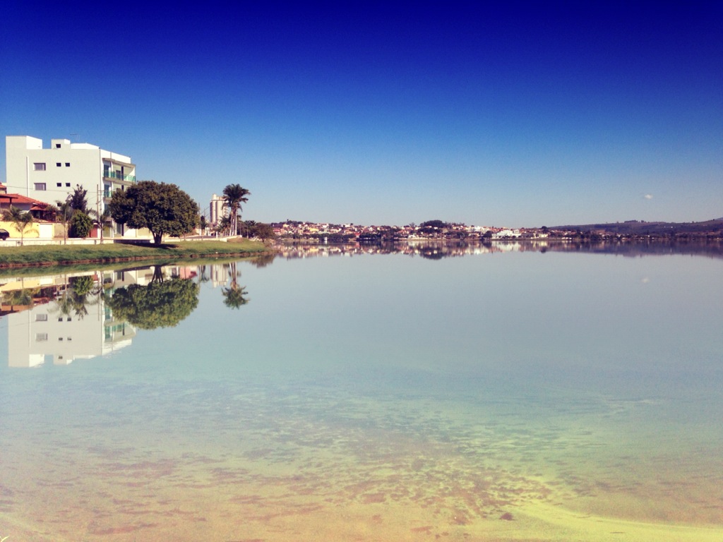 Entrada náutica beira lago by Maicon Lopes