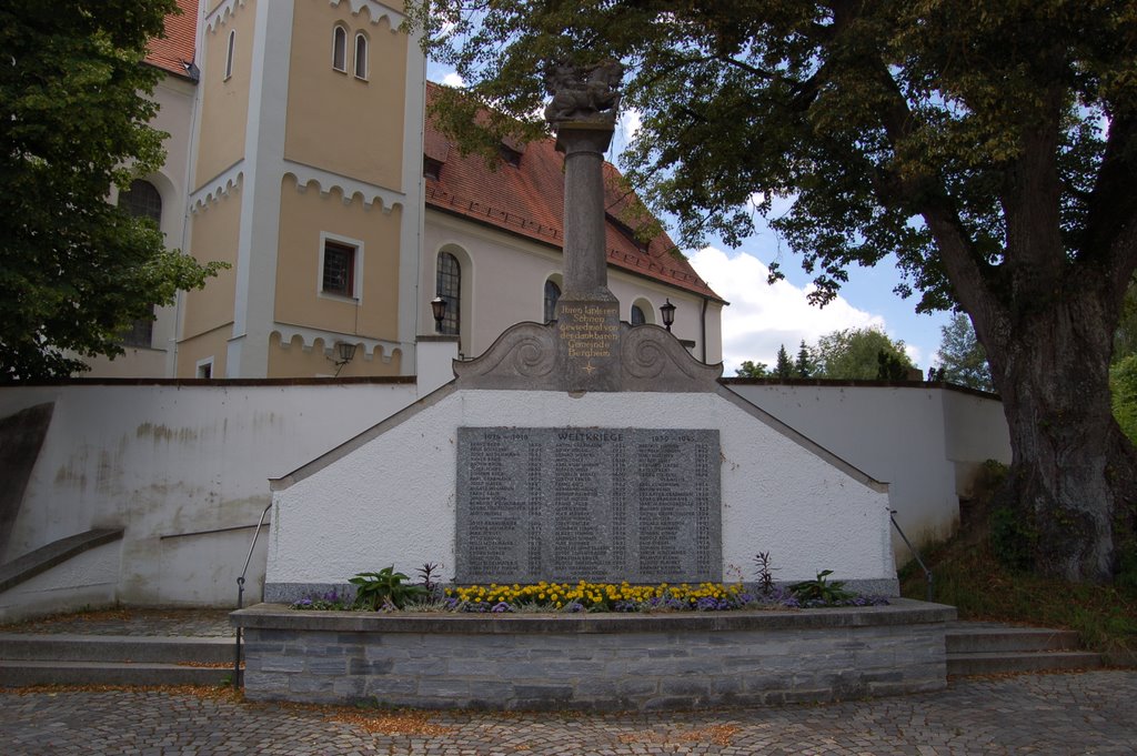 Bergheim Kriegerdenkmal by Hubert JOACHIM