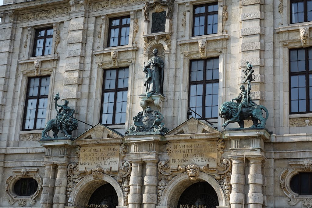 Altstadt-Lehel, Munich, Germany by Оксана Винник