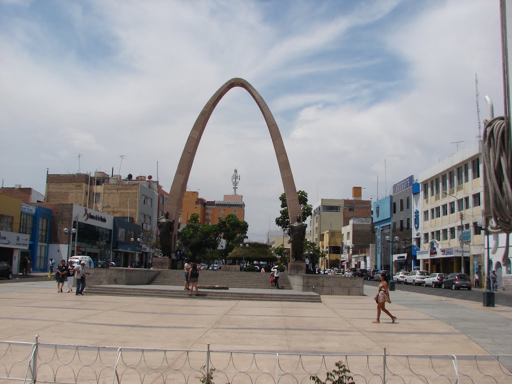 Arco da praça - TACNA - Peru - #dm by dalcio e marilda ber…