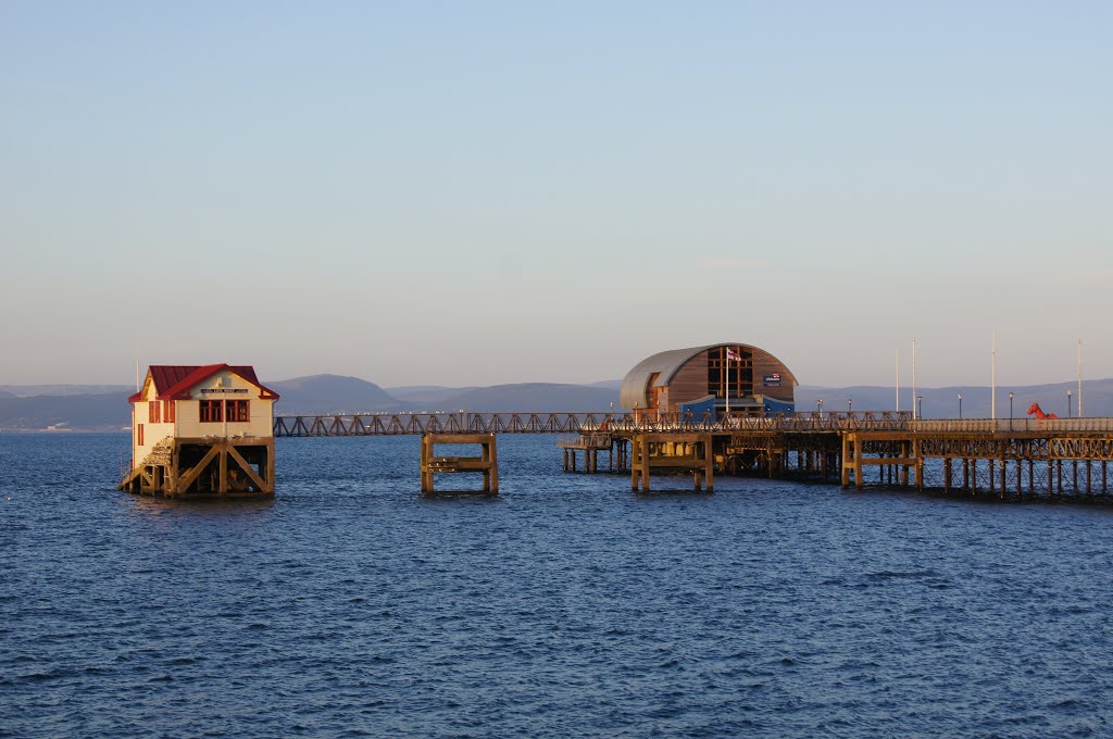 The Mumbles, Swansea SA3 4EN, UK by Lou Jones