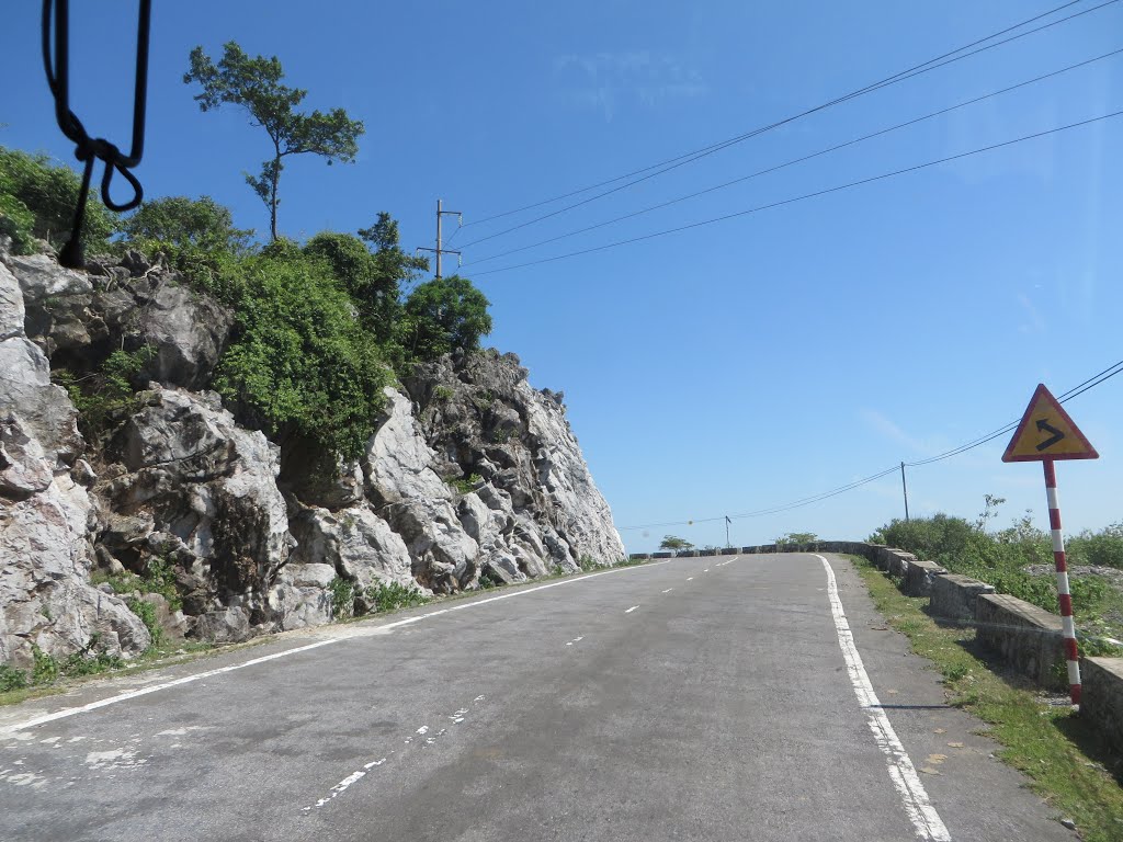 Hiền Hào, Cát Hải, Hải Phòng, Vietnam by Dần Lê