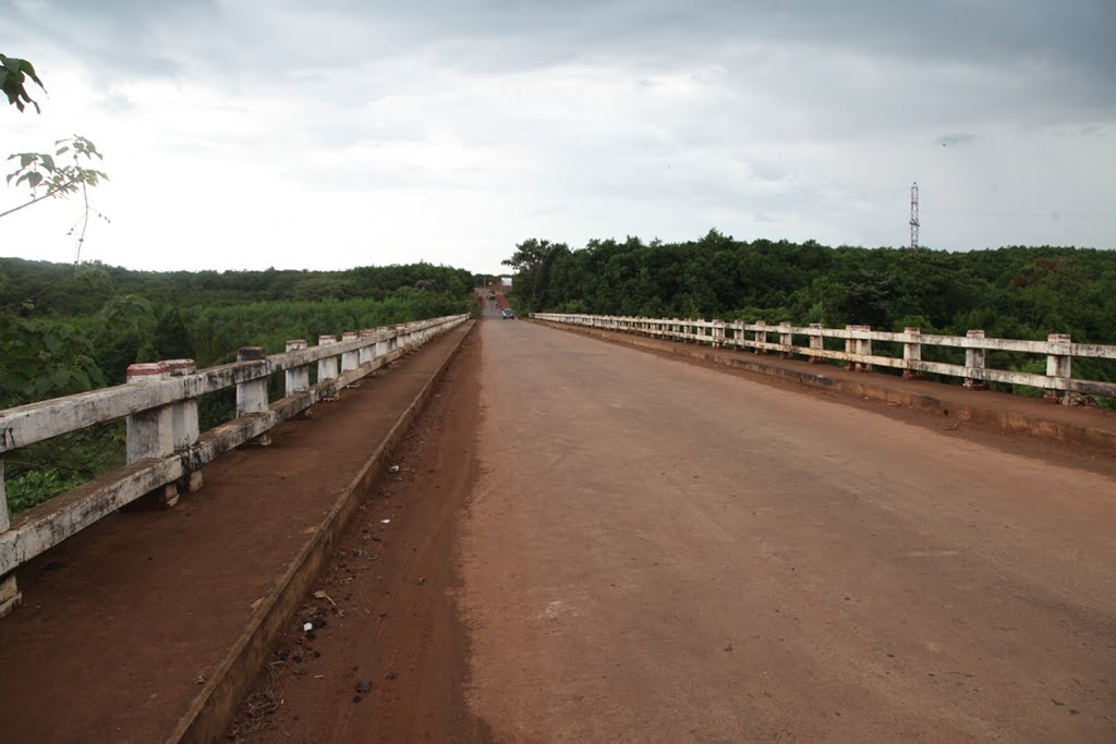 Bù Đốp, Bình Phước, Vietnam by Đăng Định