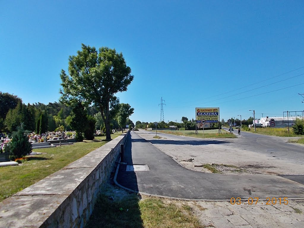 Odcinek nowej ścieżki rowerowej (lipiec 2015r.) z unijnego programu "Rozwój Polski Wschodniej" (cała trasa - 1.980 km) przy ul.Wojsławickiej w Chełmie by Janusz B