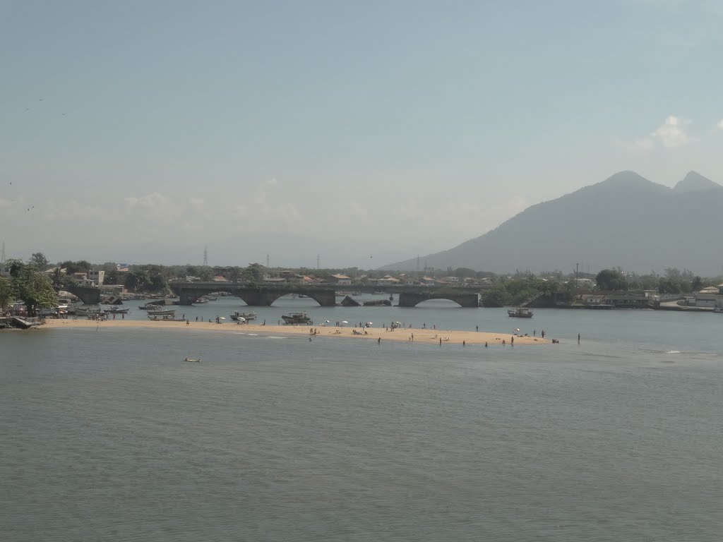 RJ-106 Rodovia Amaral Peixoto, Ponte sobre o Rio São João – Barra de São João, Casimiro de Abreu, 2015 by Daniel Souza Lima