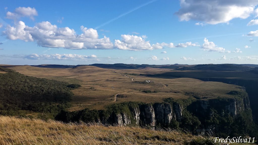 Canyon do Fortaleza(Parque Nacional da Serra Geral, Cambará do Sul - RS, Brasil). by Fredy Silva (FredySi…