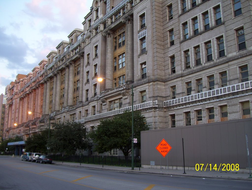 Illinois Medical District, Chicago, IL, USA by nithman