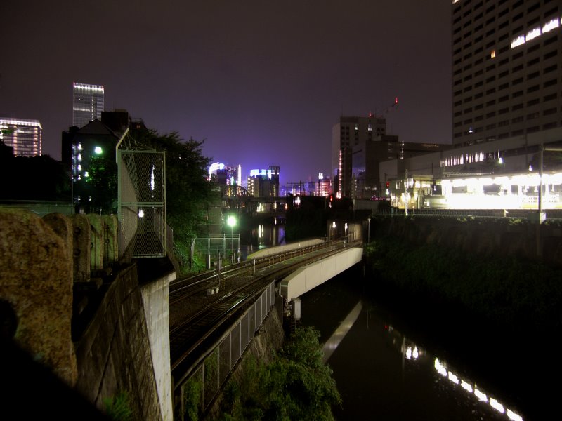 Night view, Ochanomizu sta. by zenzokasai