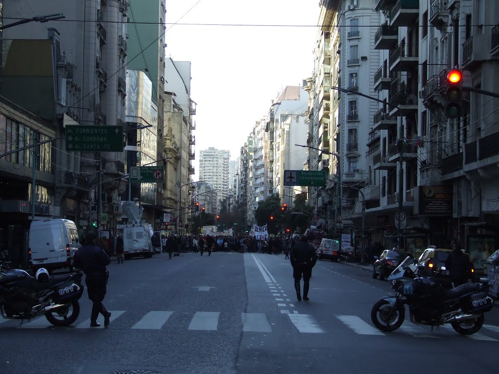 Avenida Callao - 24/06/2015 by Przemek Kanadys