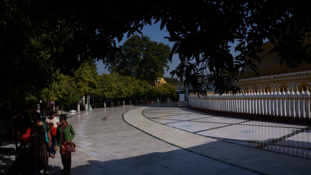 The Kaunghmudaw Pagoda in Sagaing, Burma by looser oswald